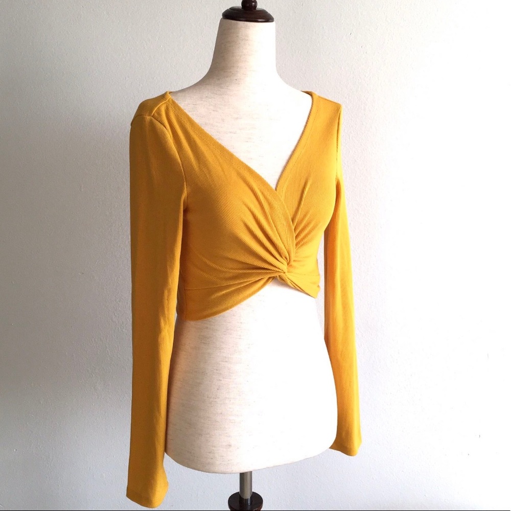 Twist Rib-Knit Crop Top - Small